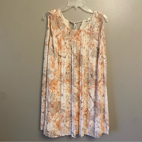 entro Dresses & Skirts - Entro Boho Dress Medium CreamTank Oversized Flowy